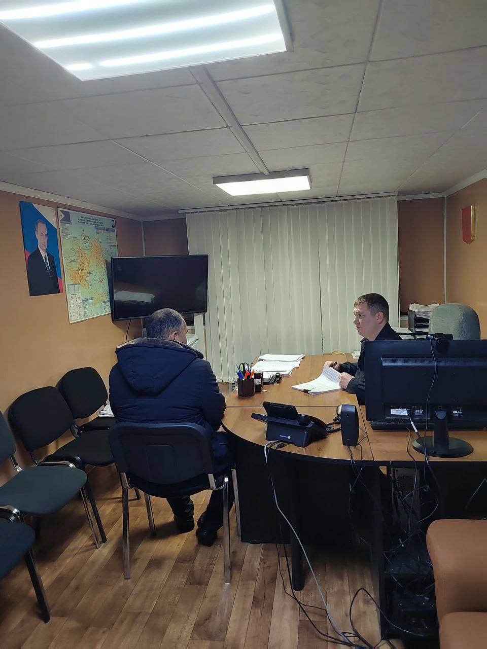 В посёлке Беринговский сотрудники миграционного пункта Отделения полиции (дислокация пгт Угольные Копи) МОМВД России «Анадырский» выявили трёх граждан из ближнего зарубежья, допустивших нарушения режима пребывания в... В посёлке Беринговский сотрудники миграционного пункта Отделения полиции (дислокация пгт Угольные Копи) МОМВД России «Анадырский» выявили трёх граждан из ближнего зарубежья, допустивших нарушения режима пребывания в...