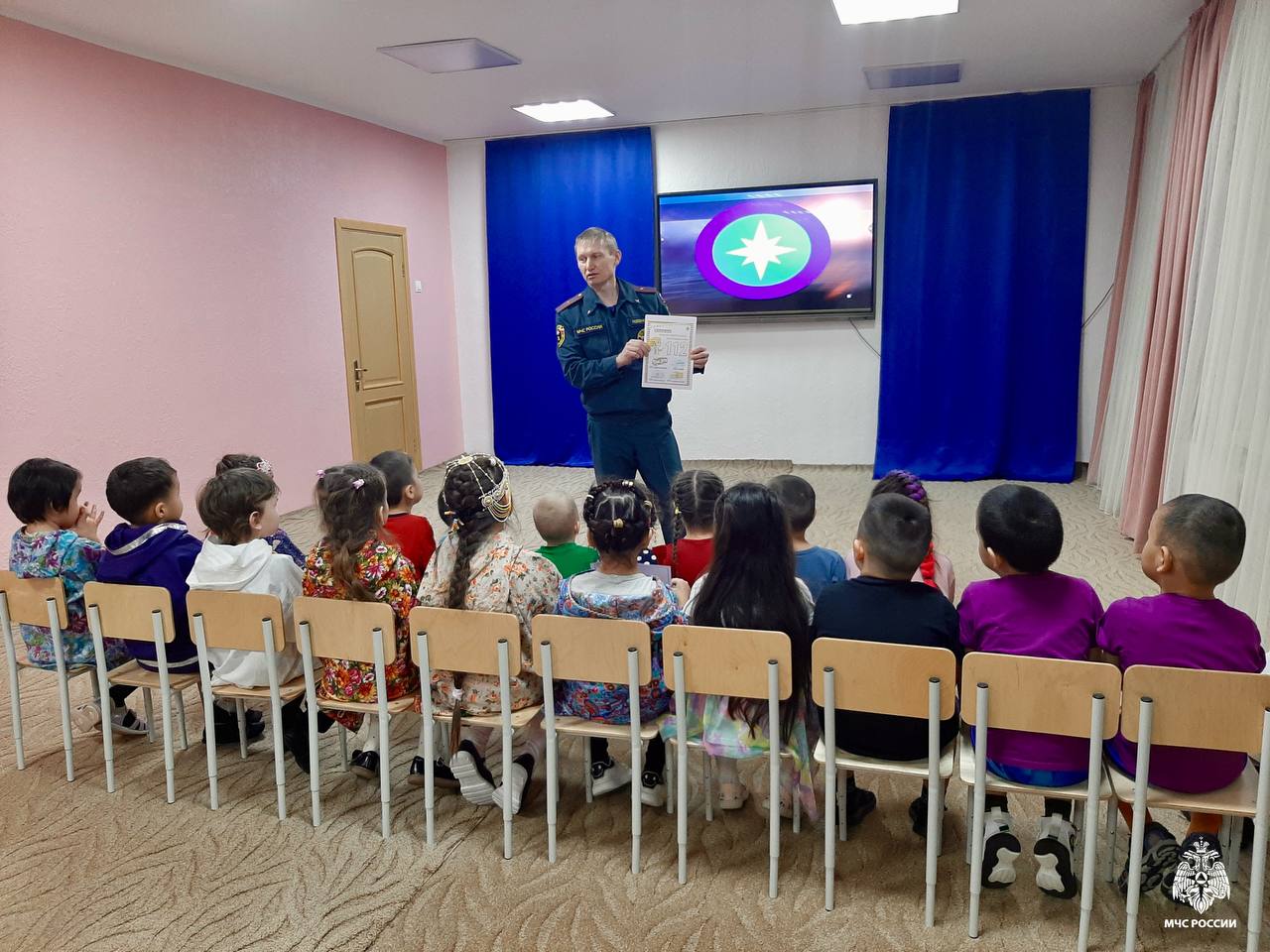 Урок безопасности в саду «Радуга»