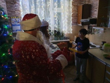 В Анадыре и Билибино стартовала добрая акция «Полицейский Дед Мороз»