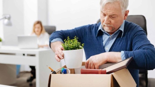 Как справиться с давлением на работе после выхода на пенсию?