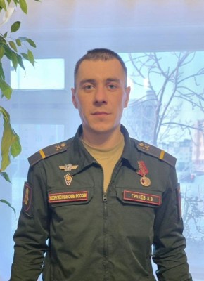 Полицейские продолжают поиск Грачёва Антона