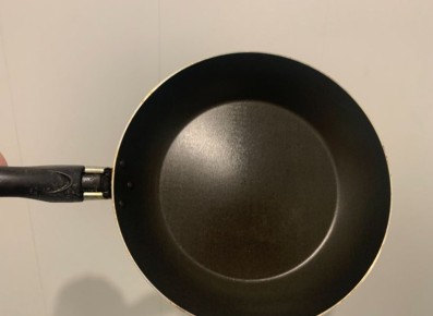 Как неправильное мытье сковороды убивает ваш кухонный помощник