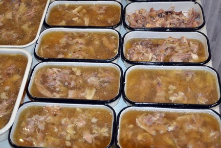 Холодец на Новый Год: 10 рецептов, которые стоит попробовать