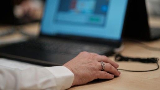 Пенсионеры в России получат новые возможности для удаленной работы