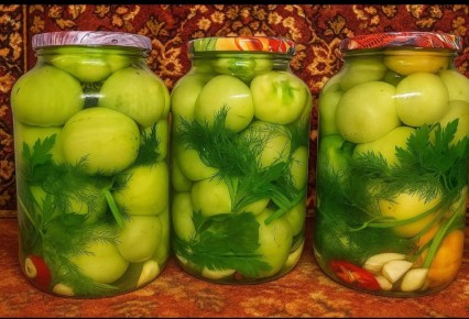 Кулинарный уют на зиму: маринованные зелёные помидоры