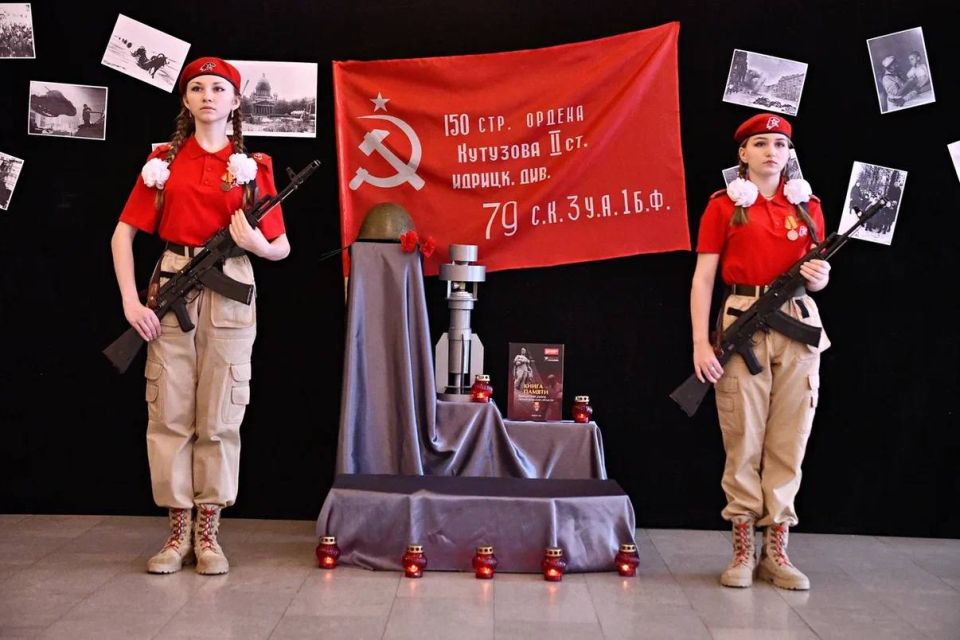 Руководитель и личный состав следственного управления СК России по Чукотскому автономному округу приняли участие в памятной церемонии, посвященной 82-й годовщине полного освобождения Ленинграда от фашистской блокады