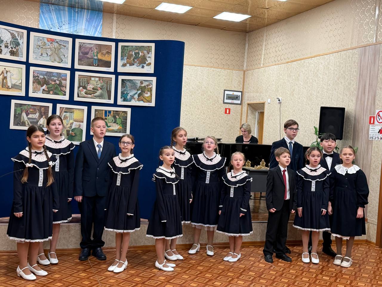 «Эхо блокадного Ленинграда»: выставка в Детской школе искусств