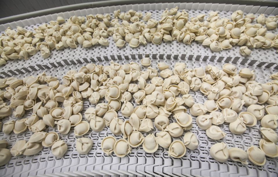 Омские пельмени сняты с продажи из-за сальмонеллы