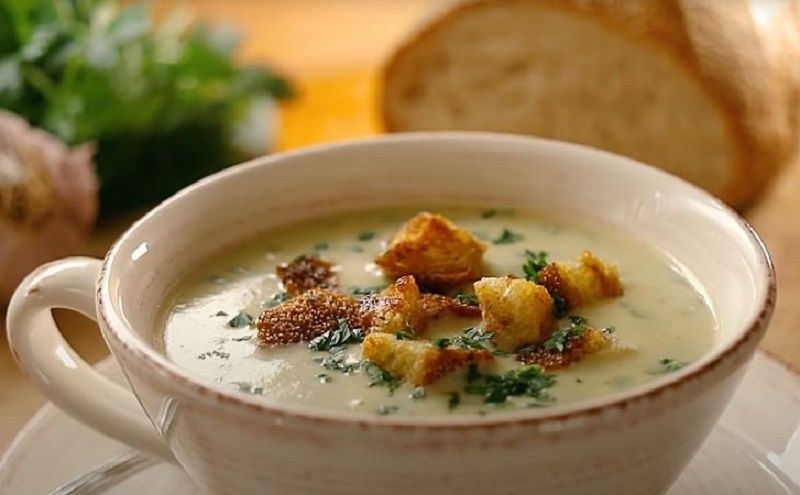 Чесночный суп-пюре: как согреться и укрепить иммунитет