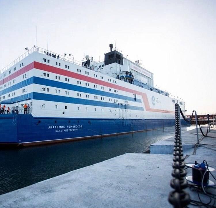 Власти Армении попросили российских коллег организовать визит армянских специалистов на плавучую АЭС, расположенную на Чукотке, заявил премьер-министр Никол Пашинян