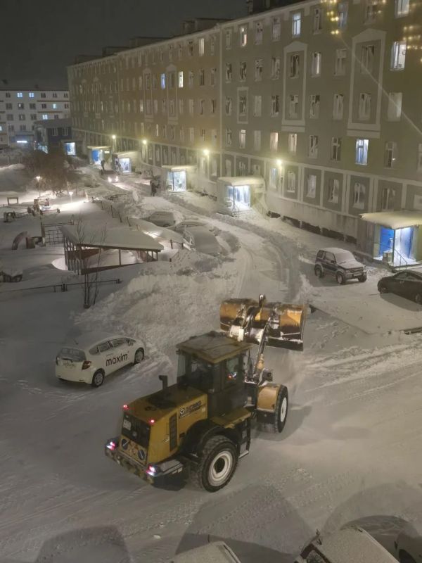 Штормовой циклон на Чукотке: ситуация под контролем властей