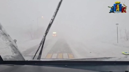 Части кровель и фасадов сорвало в Анадыре