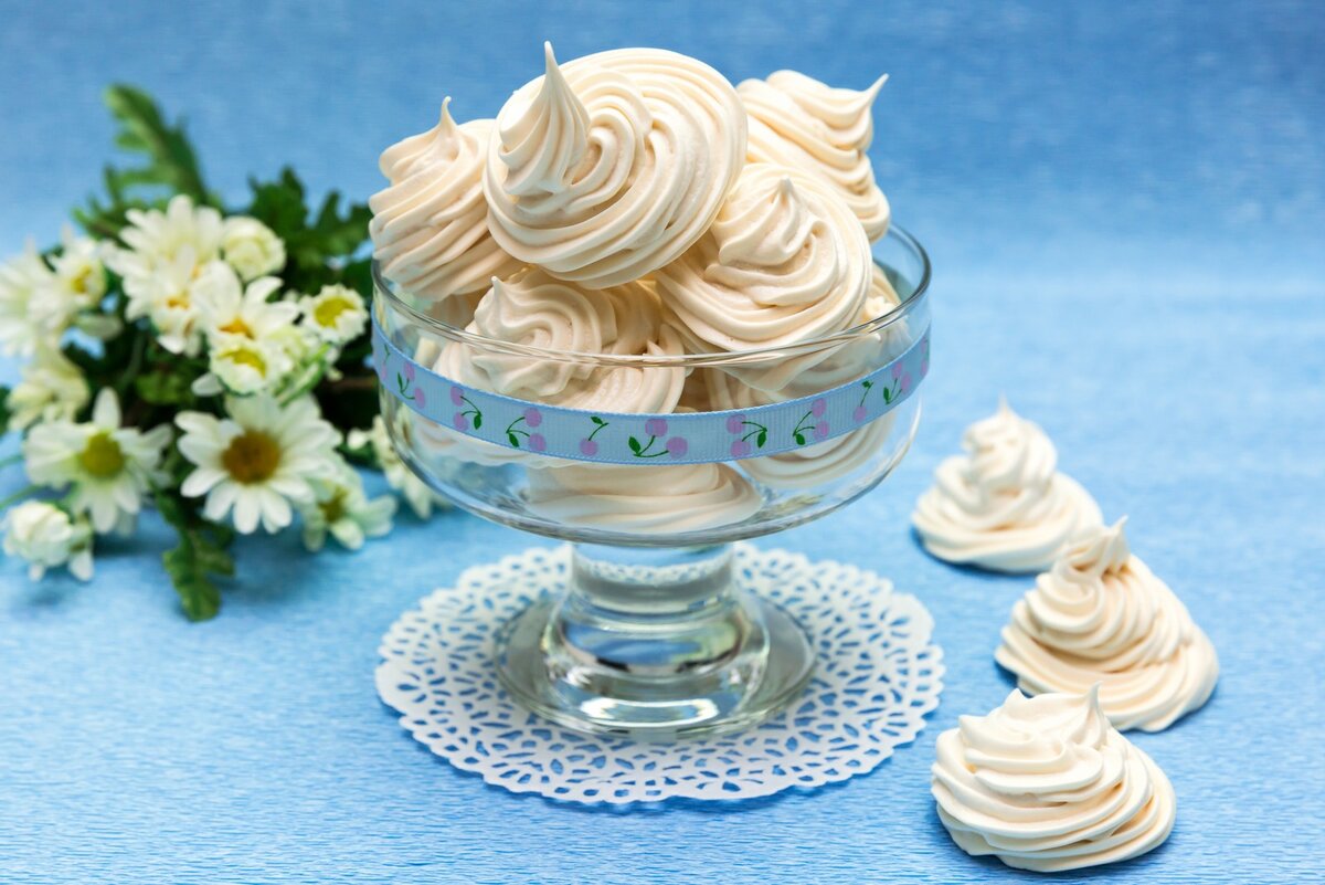 Легкое облако вкуса: классическое безе для гурманов