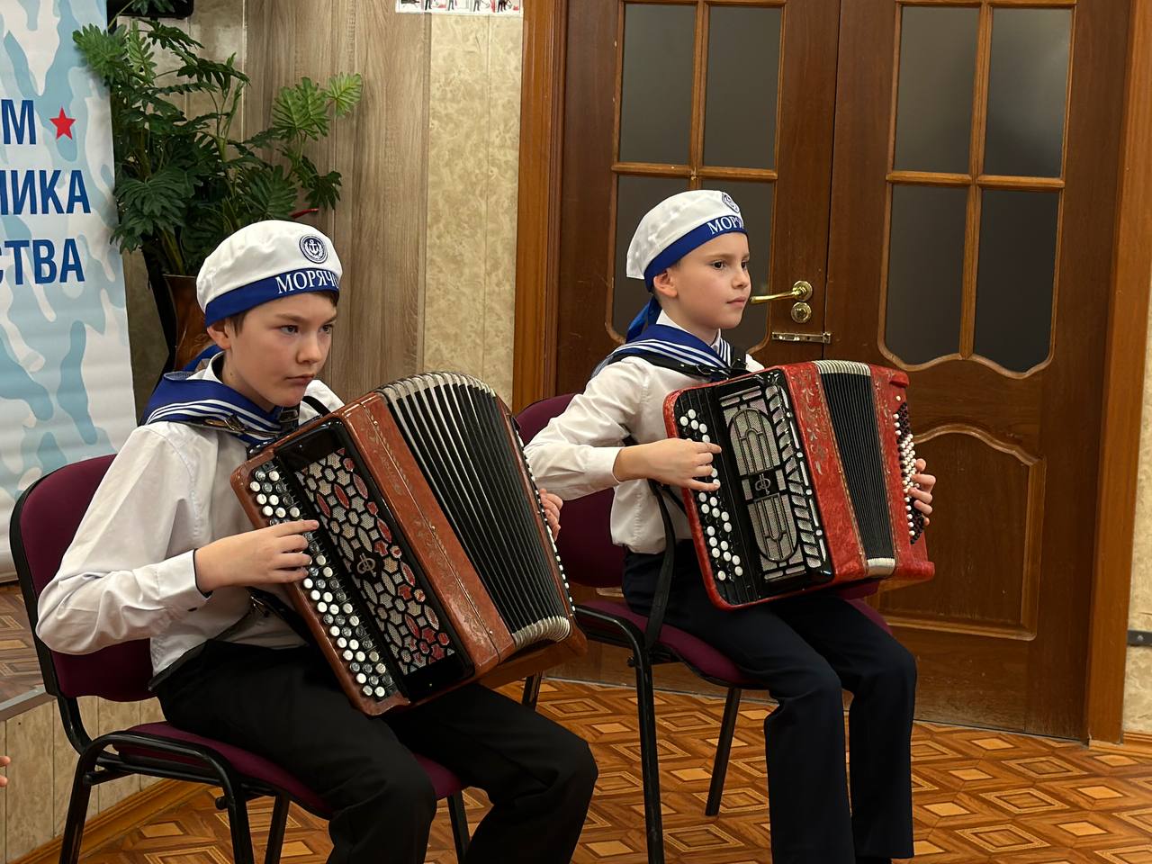 Творчество во славу защитников: в Детской школе искусств Анадыря прошли праздничные мероприятия Творчество во славу защитников: в Детской школе искусств Анадыря прошли праздничные мероприятия