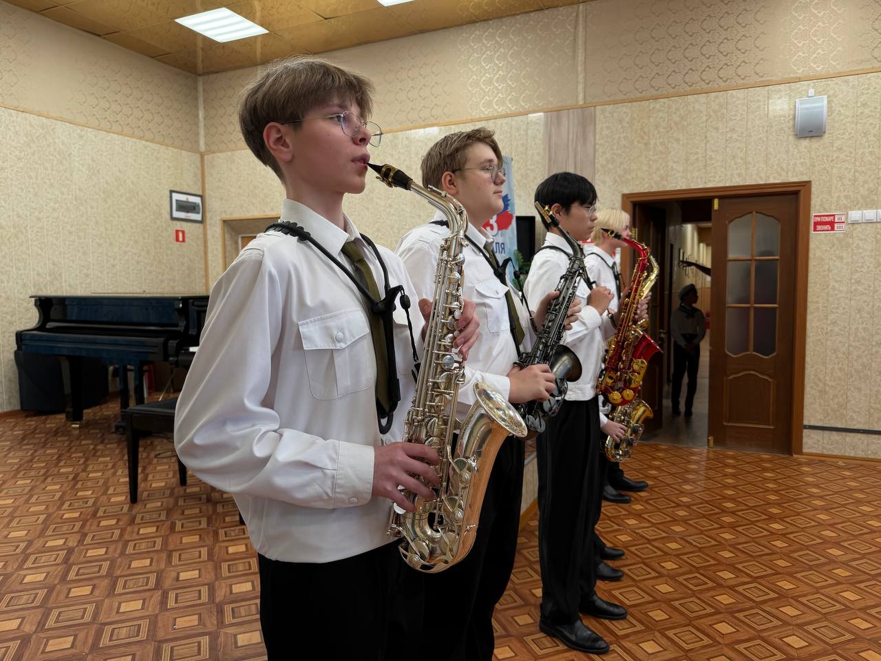 Творчество во славу защитников: в Детской школе искусств Анадыря прошли праздничные мероприятия Творчество во славу защитников: в Детской школе искусств Анадыря прошли праздничные мероприятия