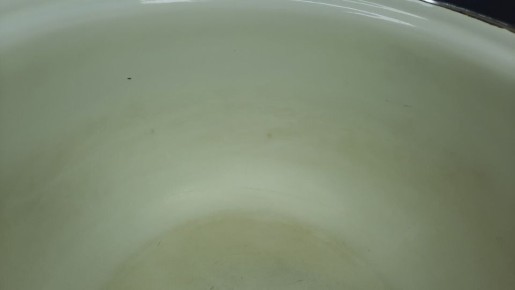 Как быстро вернуть кастрюлям белоснежный вид без лишних усилий