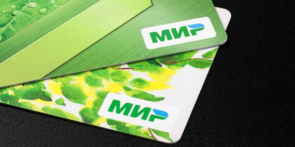 Новые правила переводов: как изменения затронут клиентов карт "Мир"
