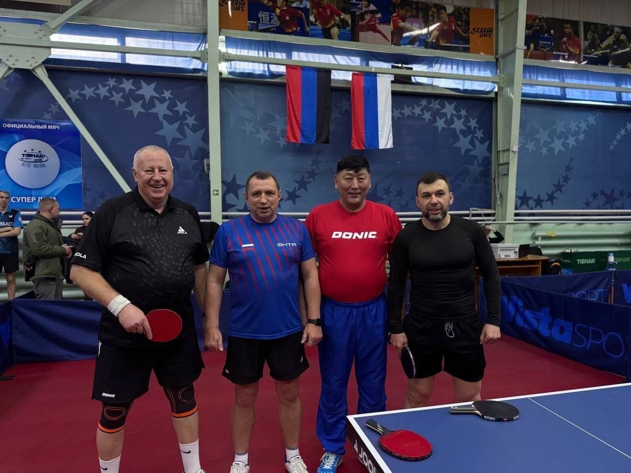 В Донецке третий год подряд продолжается добрая и значимая традиция проведения матчевых встреч Дальний Восток и Донбасс вместе В Донецке третий год подряд продолжается добрая и значимая традиция проведения матчевых встреч Дальний Восток и Донбасс вместе