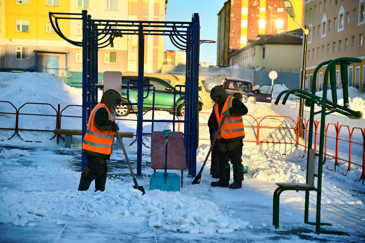 Глава Анадыря Сергей Спицын провел выездной мониторинг городских территорий! Глава Анадыря Сергей Спицын провел выездной мониторинг городских территорий!