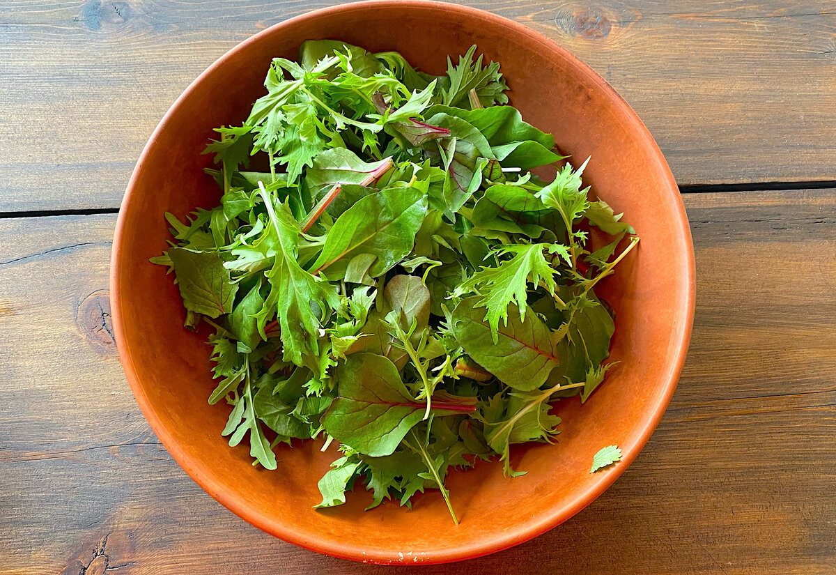 Салат с артишоками: легкость и вкус на любом столе