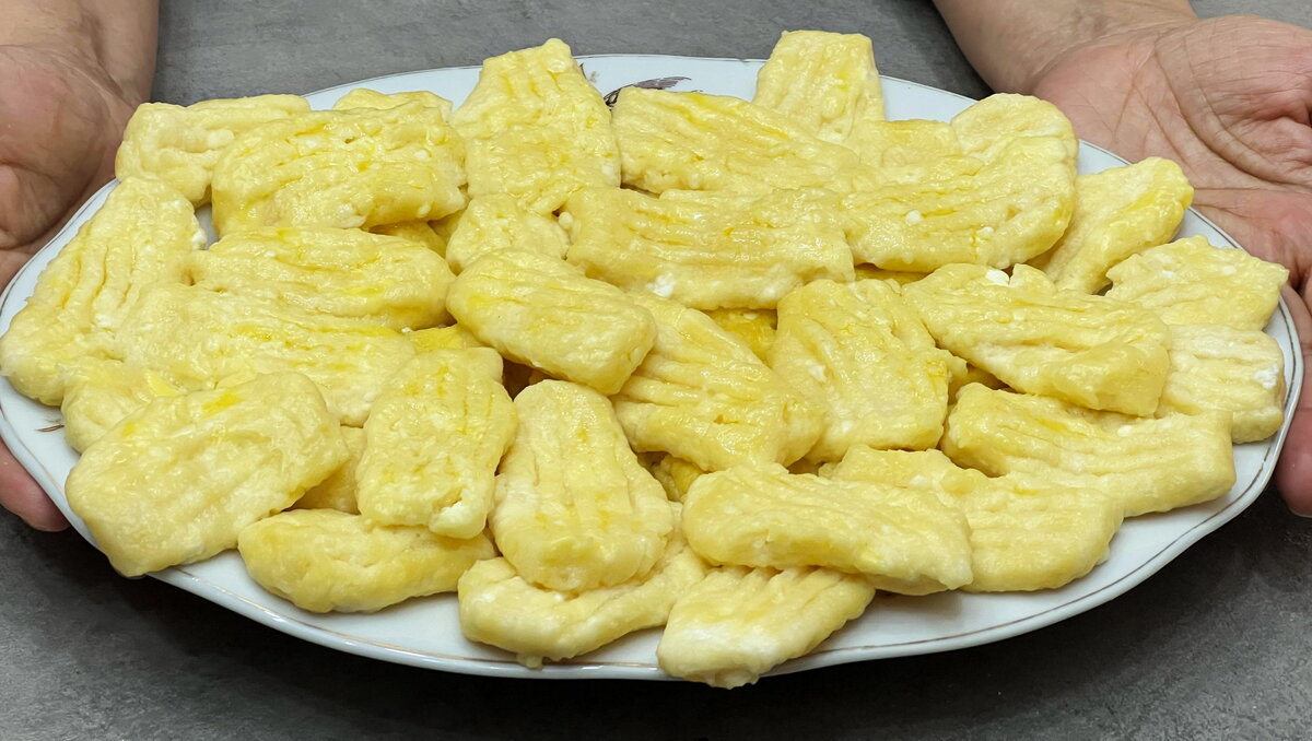 Ленивые варенички за 10 минут: простой и быстрый рецепт для всей семьи