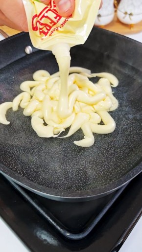 Пирожки без дрожжей и яиц: секреты нежного теста на майонезе