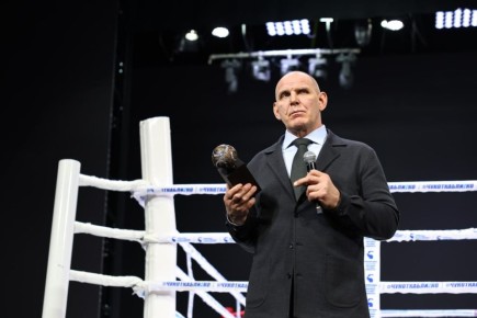 Легенда на Чукотке: жители Анадыря встретились с Александром Карелиным