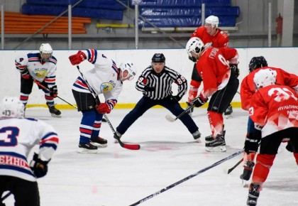На Чукотке стартует чемпионат по хоккею памяти Роберта Депоняна