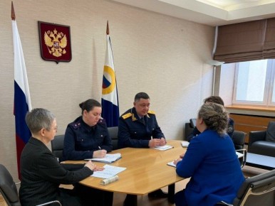 В Анадыре состоялся совместный приём граждан руководителем следственного управления и федеральным инспектором по Чукотскому автономному округу