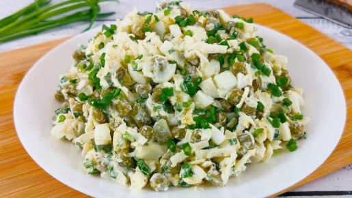 Быстрый и экономный салат с горошком: идеальное блюдо для каждого дня