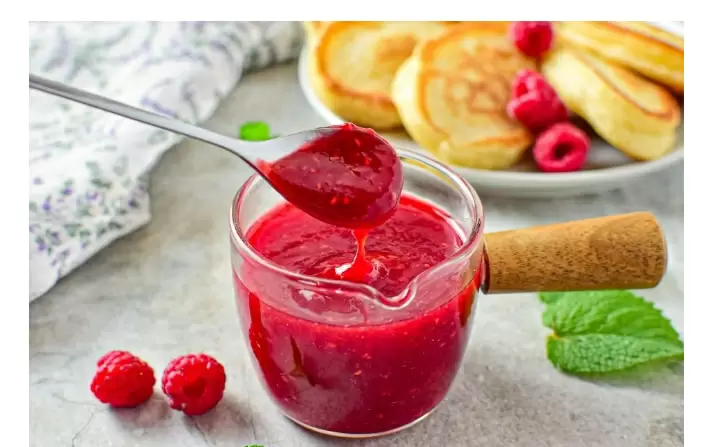 Ягодные соусы: витамины на тарелке и новые сочетания для завтрака и ужина