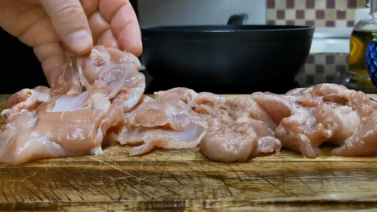 Легкий и вкусный рецепт курицы с картошкой по-грузински, который стоит попробовать