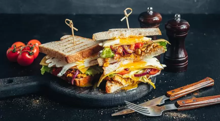 Килькори-тост: корейский уличный сэндвич, покоряющий сердца гурманов