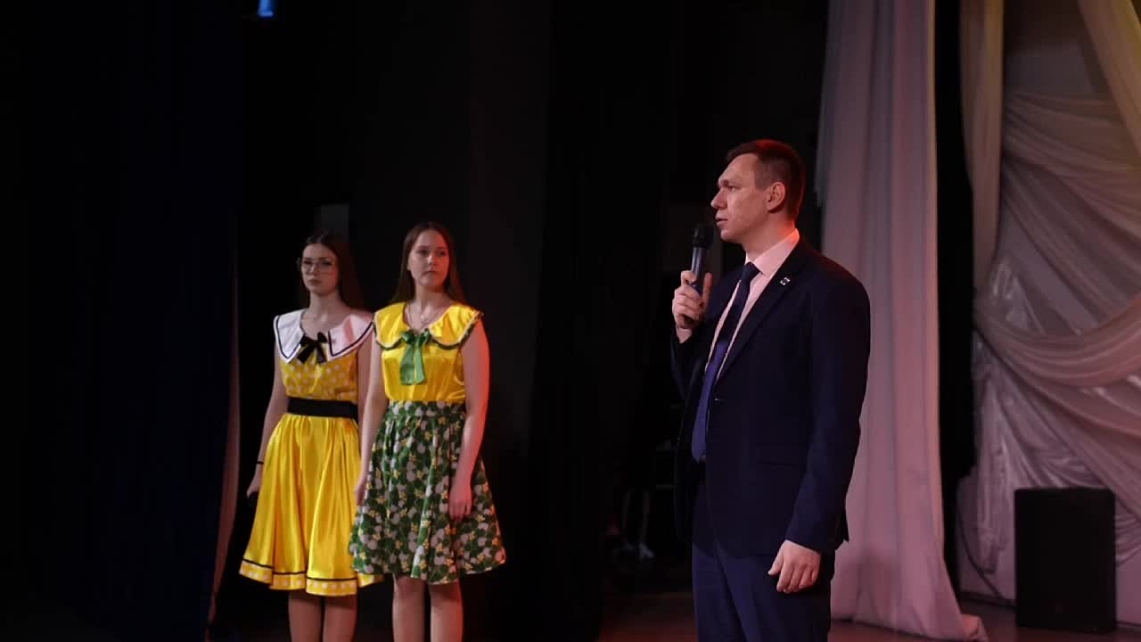 Сергей Спицын: Сегодня сразу два патриотических творческих конкурса «Виктория» и «Салют Победе» объединились в своём логичном финале — гала-концерте