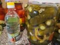 Простые и вкусные маринованные огурцы: секреты хрустящей закатки