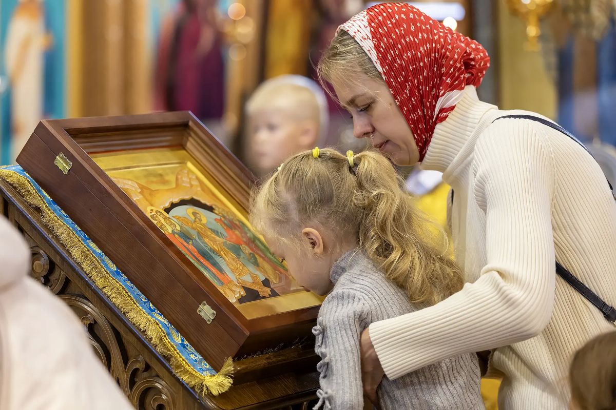 Епископ Евфимий совершил Божественную литургию и молебен на начало учебного года в Свято-Троицком кафедральном соборе г. Анадыря Епископ Евфимий совершил Божественную литургию и молебен на начало учебного года в Свято-Троицком кафедральном соборе г. Анадыря