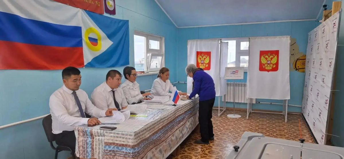 Избиратели села Нутэпэльмен обеспечили 100% явку в первый день голосования