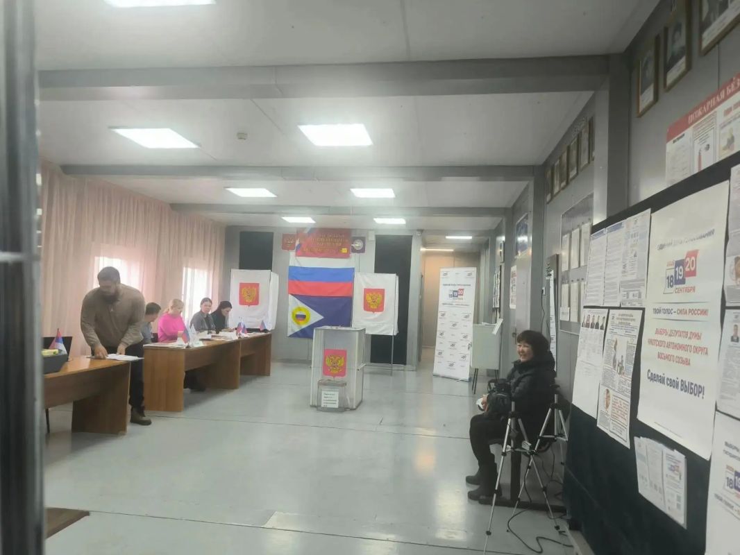 Первыми кадрами сегодняшнего утра поделился Муниципальный округ Эгвекинот Первыми кадрами сегодняшнего утра поделился Муниципальный округ Эгвекинот