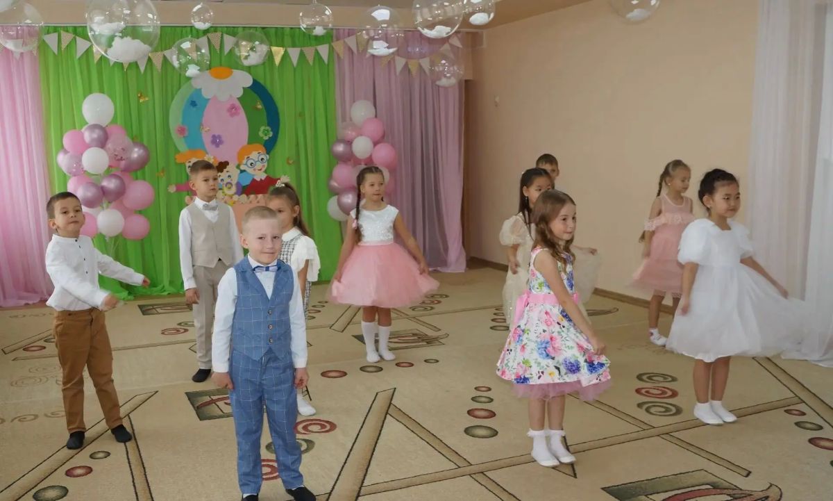 Сегодня в детском саду прошёл замечательный праздник, посвящённый Дню дошкольного работника Сегодня в детском саду прошёл замечательный праздник, посвящённый Дню дошкольного работника