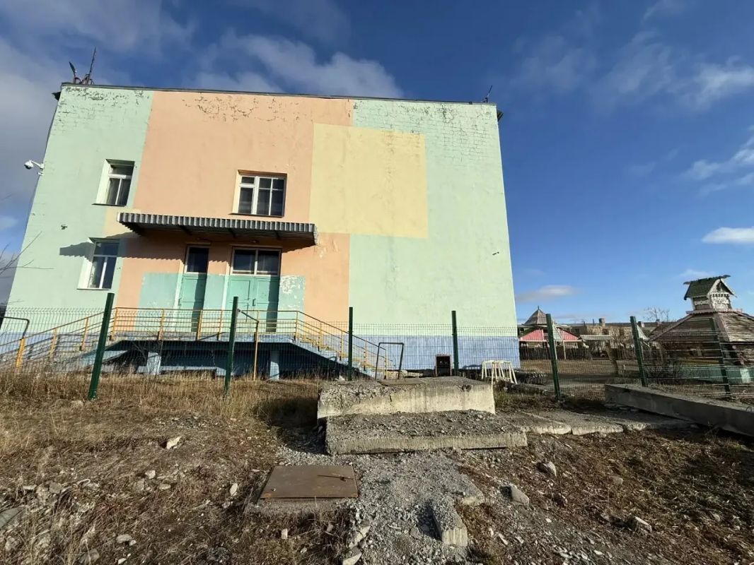 По требованию прокуратуры коммунальная служба навела порядок у детского сада По требованию прокуратуры коммунальная служба навела порядок у детского сада