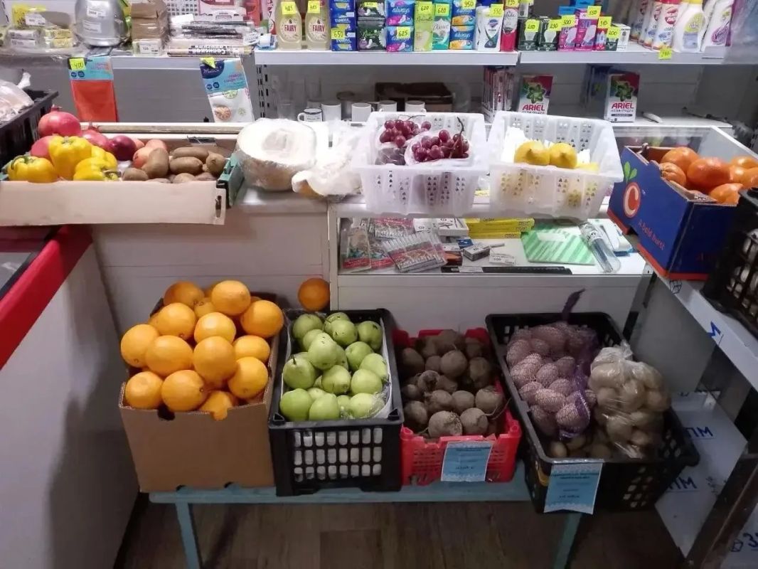 В Провидения завершили разгрузку продуктов с теплохода «Вячеслав Анисимов» В Провидения завершили разгрузку продуктов с теплохода «Вячеслав Анисимов»