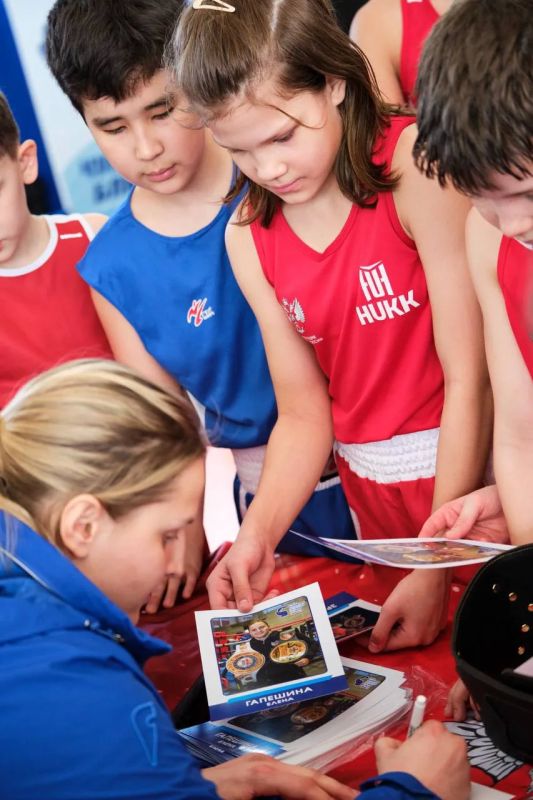 Елена Гапешина — чемпионка России по боксу! Елена Гапешина — чемпионка России по боксу!