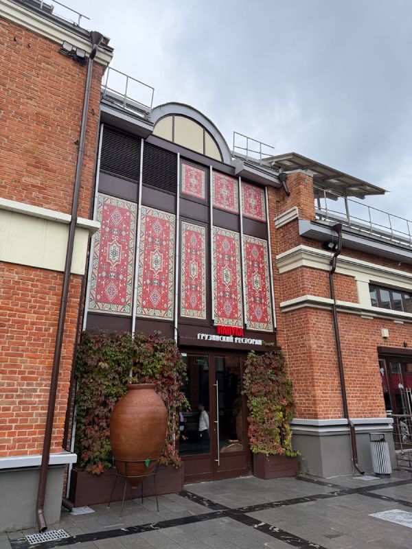 Ресторан Нанука: Вкус Грузии под одним крышей