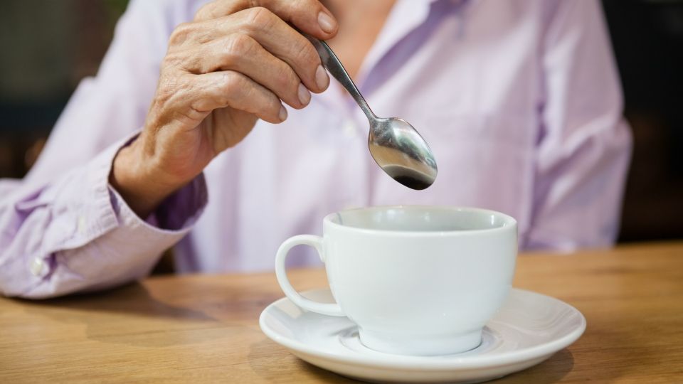 Какой традиционный напиток поможет от болезней, знает Мясников