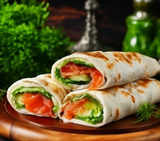 Лаваш с красной рыбой и творожным сыром: легкая закуска для любых случаев