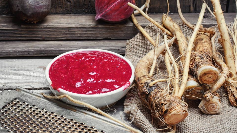 Соус из свеклы идеально подойдет для холодца: удивите гостей на Новый год