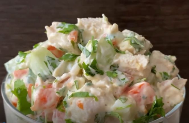 Нежный куриный салат: простота и вкус в вашем меню