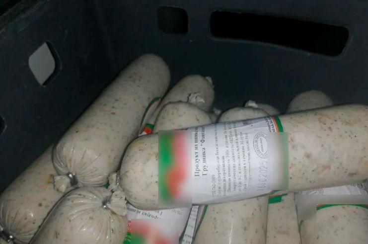 На Гомельщине закрыли цех, производивший колбасу с истекшими сроками