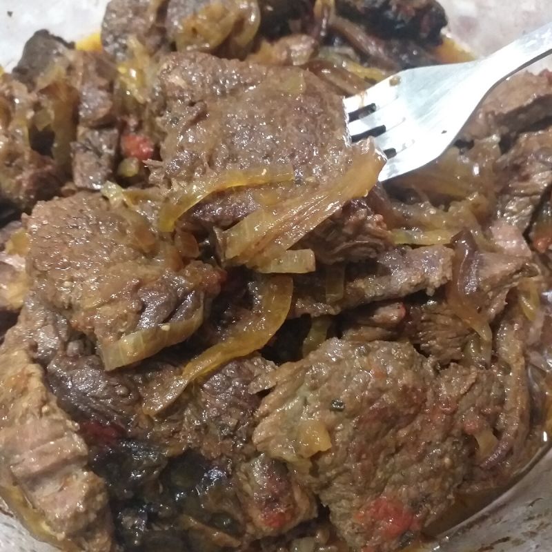 Тушёное мясо в духовке: секреты нежности и аромата для идеального ужина