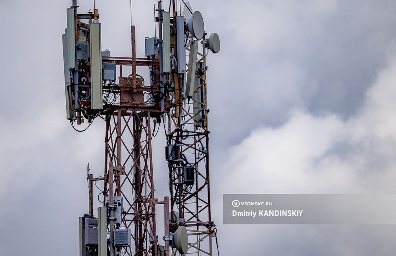 Новый закон о связи: ФСБ получило право отключать услуги операторов